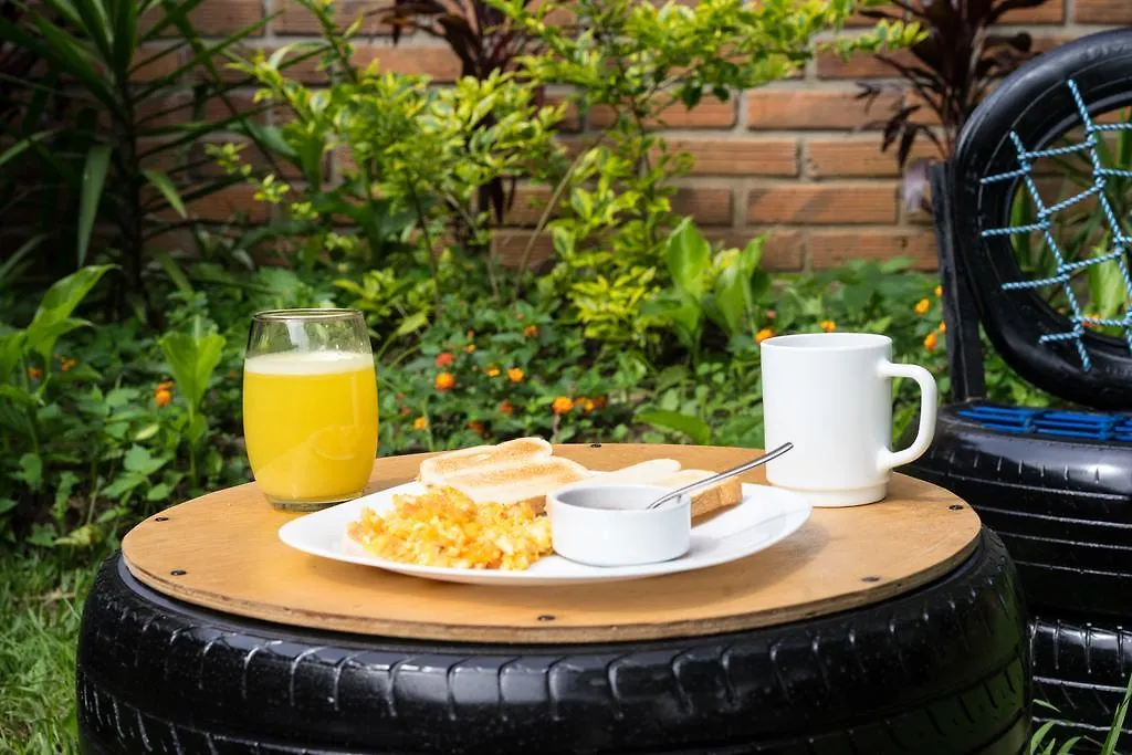 Poblado Park Guest House Medellín Hotel