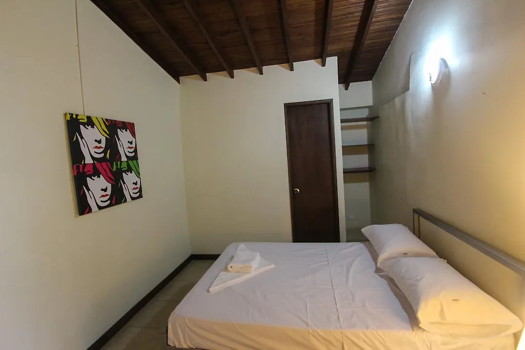 Poblado Park Guest House